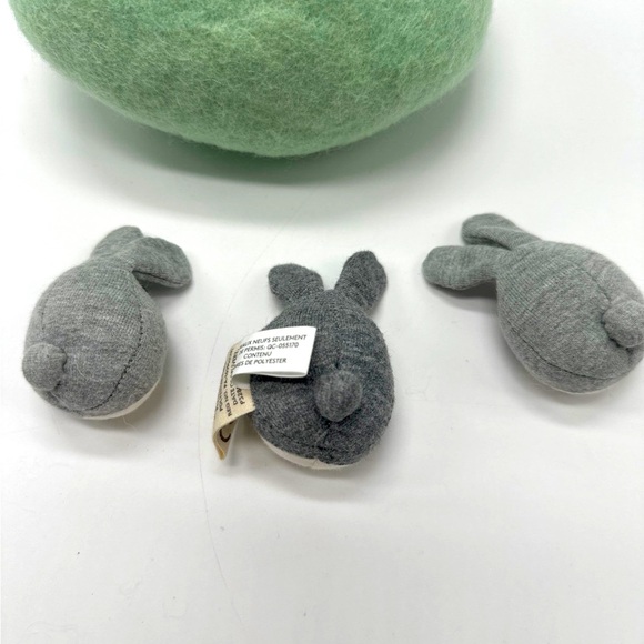 Lovevery Bunnies In A Felt Burrow Babbler Play Kit - Picture 4 of 5